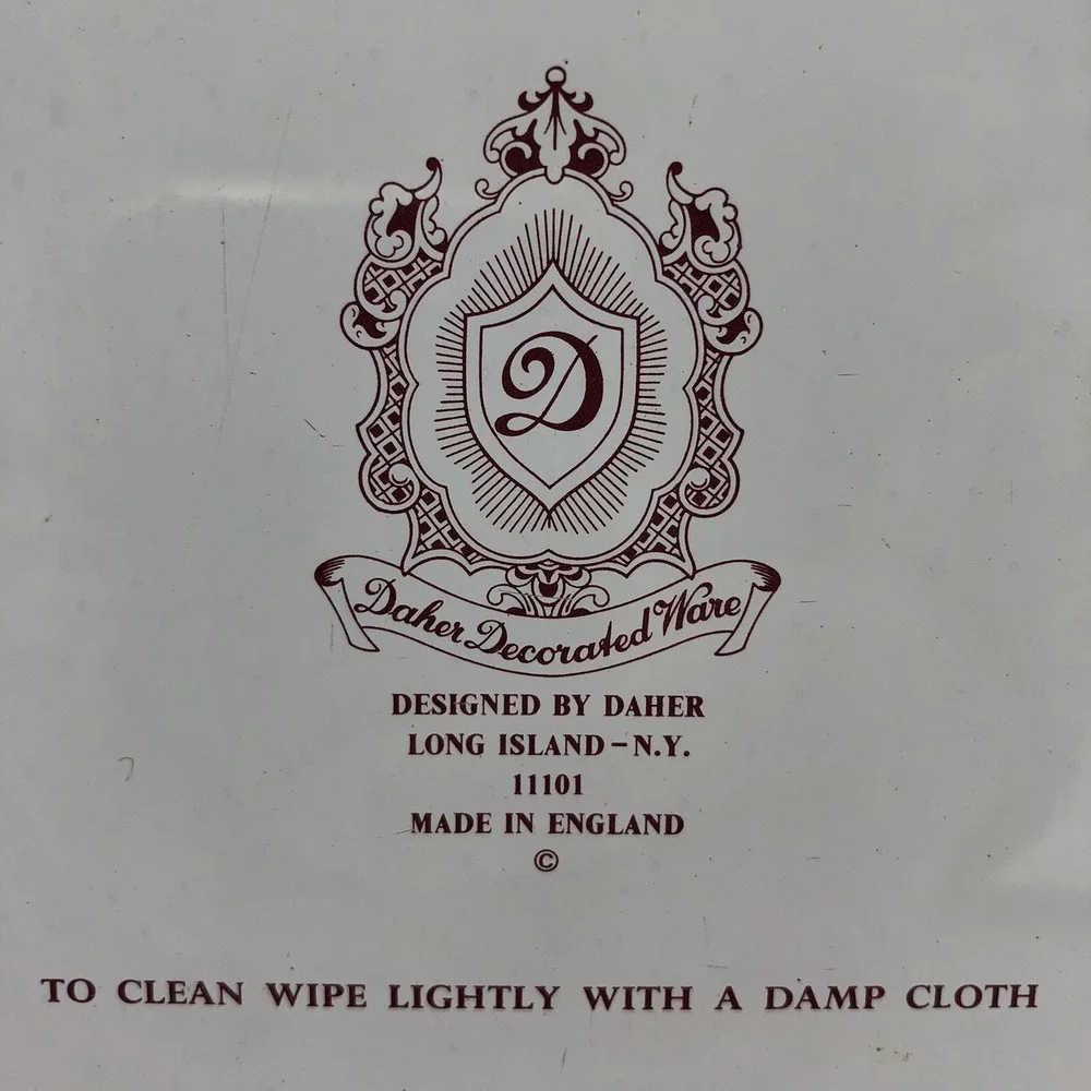 Vintage Daher Holiday Santa Tray Decorated Tin Serveware Small England Christmas